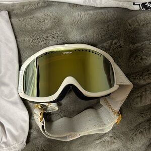 Vonzippee snowboarding goggles